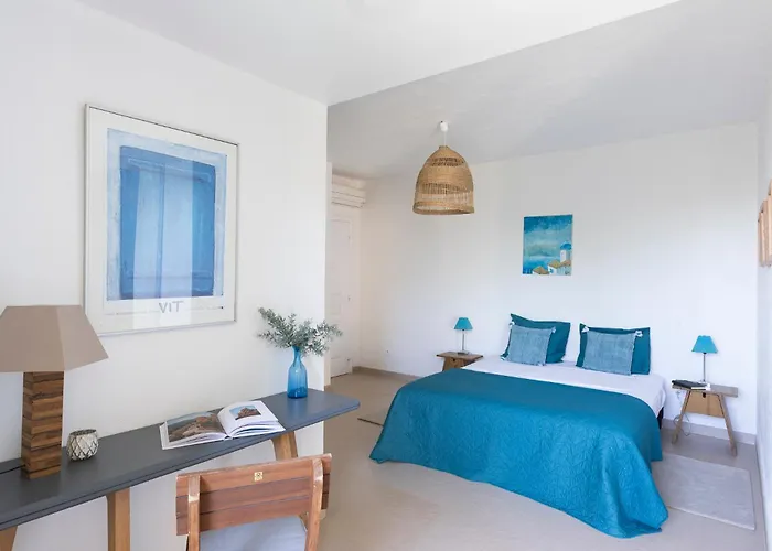 Marinarca Sitew Vecchio Marina Di Fiori Vue Piscine Chauffee Clim A Pied Tennis וילה