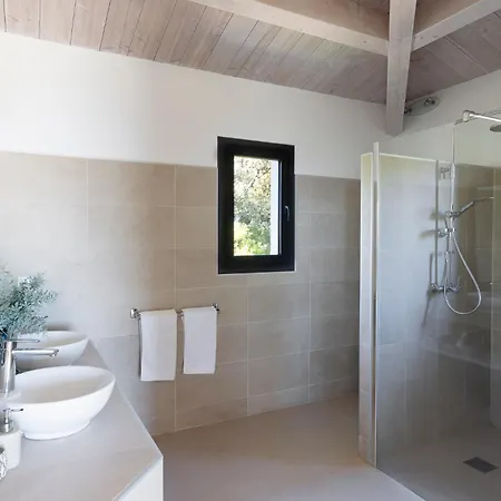 Marinarca Sitew Vecchio Marina Di Fiori Vue Piscine Chauffée Clim à Pied Tennis