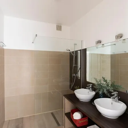 Marinarca Sitew Vecchio Marina Di Fiori Vue Piscine Chauffée Clim à Pied Tennis Villa