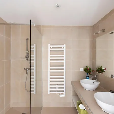 Marinarca Sitew Vecchio Marina Di Fiori Vue Piscine Chauffée Clim à Pied Tennis *