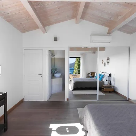 Marinarca Sitew Vecchio Marina Di Fiori Vue Piscine Chauffée Clim à Pied Tennis